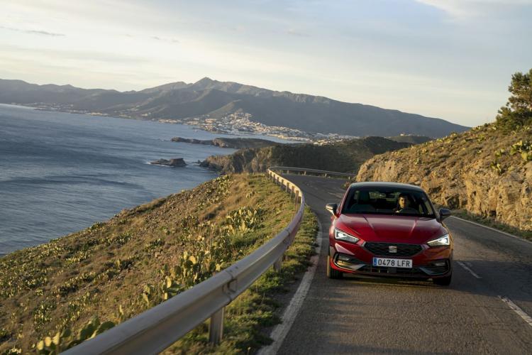 seat-leon-e-hybrid-hibrido-enchufable-moveco-20
