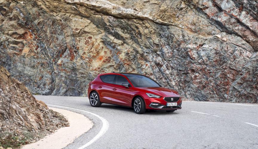 seat-leon-e-hybrid-hibrido-enchufable-moveco-21