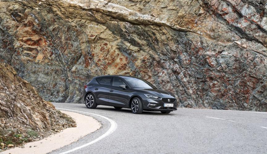 seat-leon-e-hybrid-hibrido-enchufable-moveco-28
