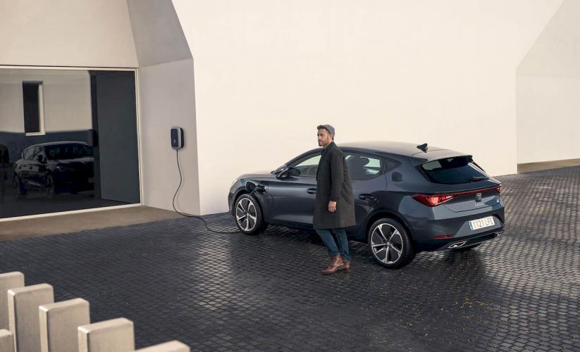 seat-leon-e-hybrid-hibrido-enchufable-moveco-34