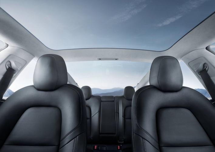 tesla-model-3-performance-moveco-14
