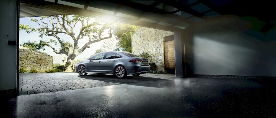 toyota-corolla-sedn-corolla-sedan-9-moveco