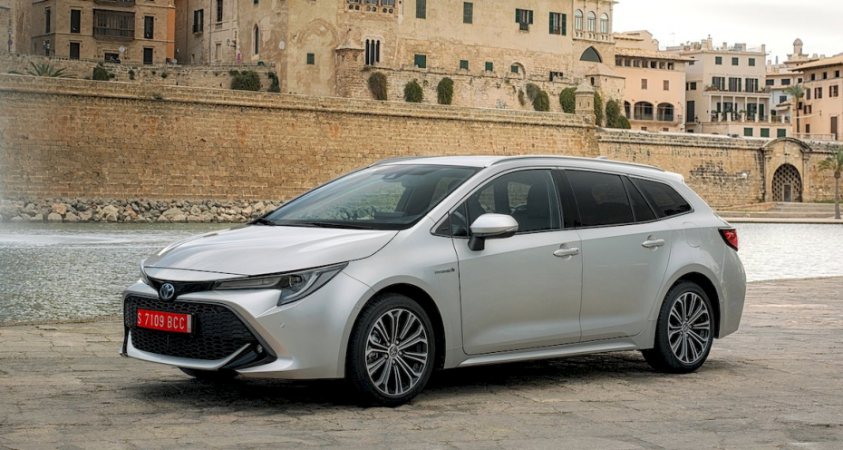 toyota-corolla-touring-sports-2-moveco