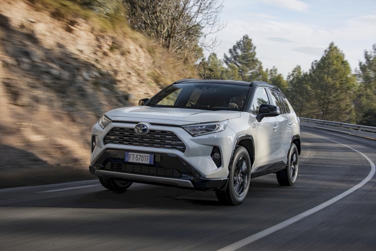 toyota-rav4-25-220h-4wd-37-moveco