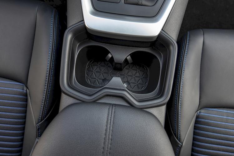 toyota-rav4-25-220h-4wd-41-moveco
