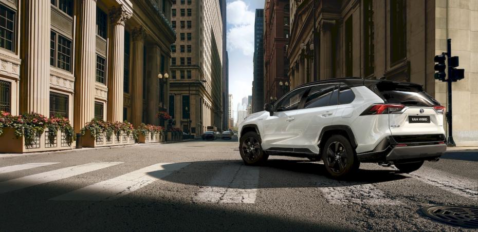 toyota-rav4-25-220h-4wd-9-moveco