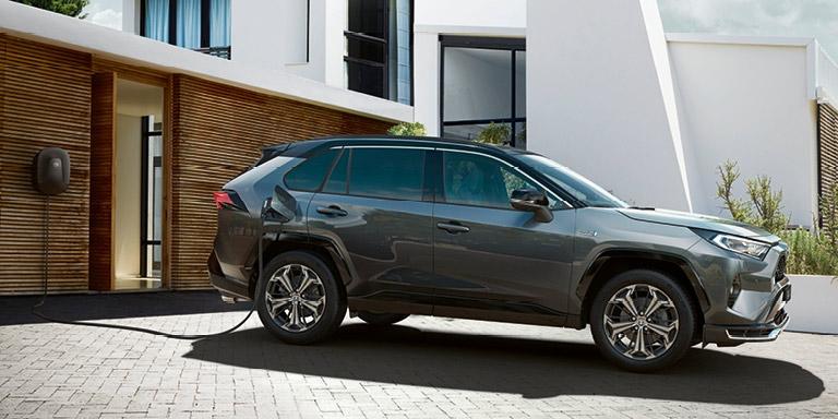 toyota-rav4-plug-in-hibrido-enchufable-moveco-2
