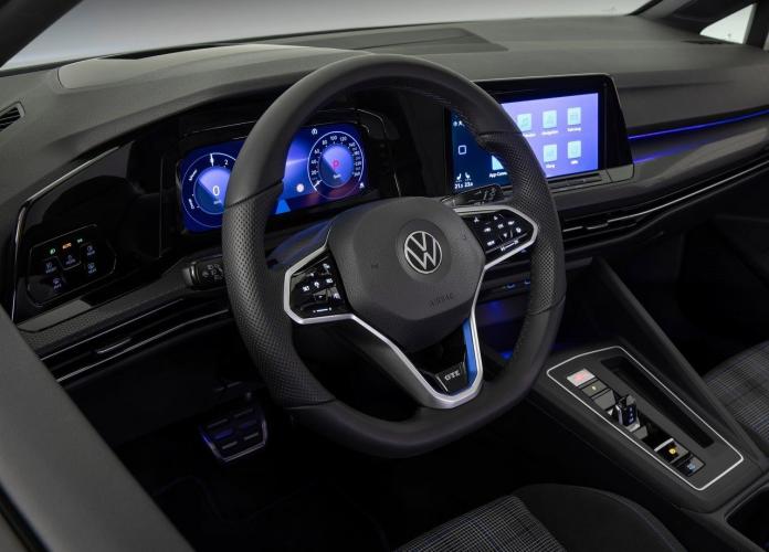 volkswagen-golf-ehybrid-moveco-10