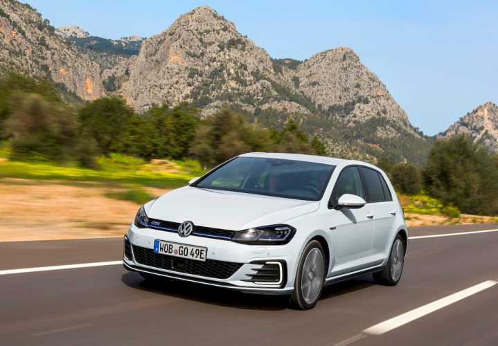 volkswagen-golf-gte-2019-gte-hibrido-enchufable-2020-1-moveco