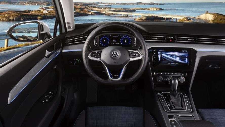 volkswagen-golf-gte-2019-passat-gte--2020-06@2x