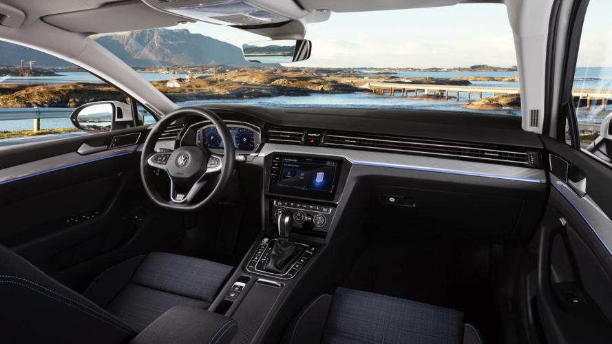 volkswagen-golf-gte-2019-passat-gte--2020-07@2x