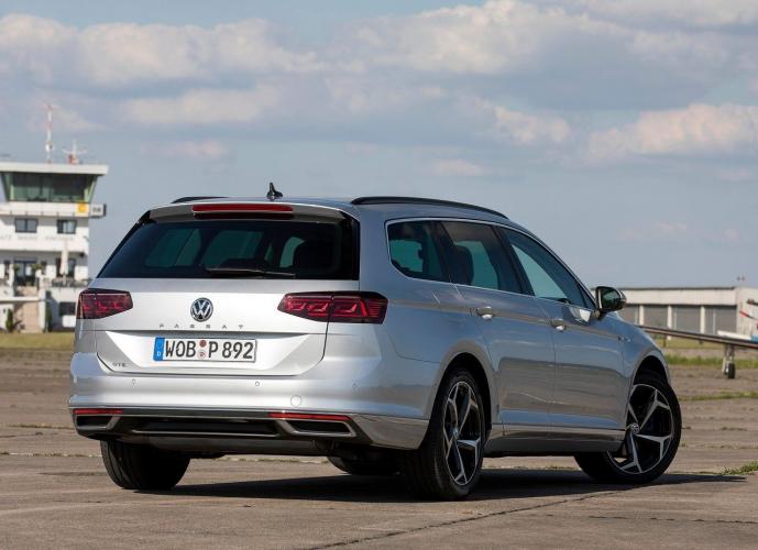 volkswagen-passat-variant-gte-passat-variant-moveco-13