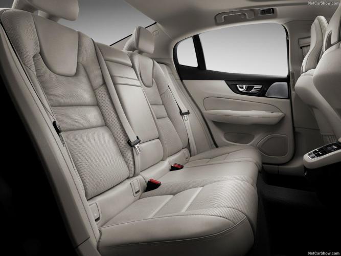 volvo-s60-recharge-moveco-4
