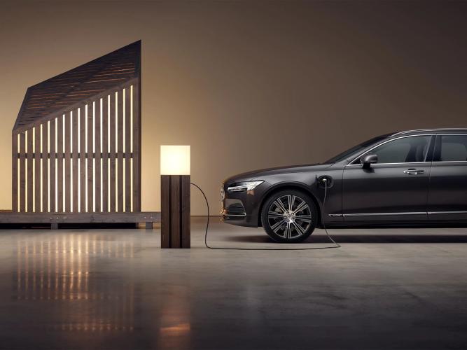 volvo-v90-recharge-moveco-1