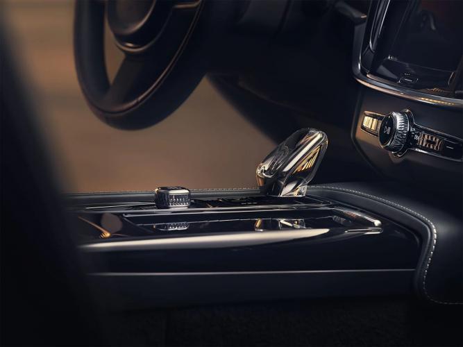 volvo-v90-recharge-moveco-2