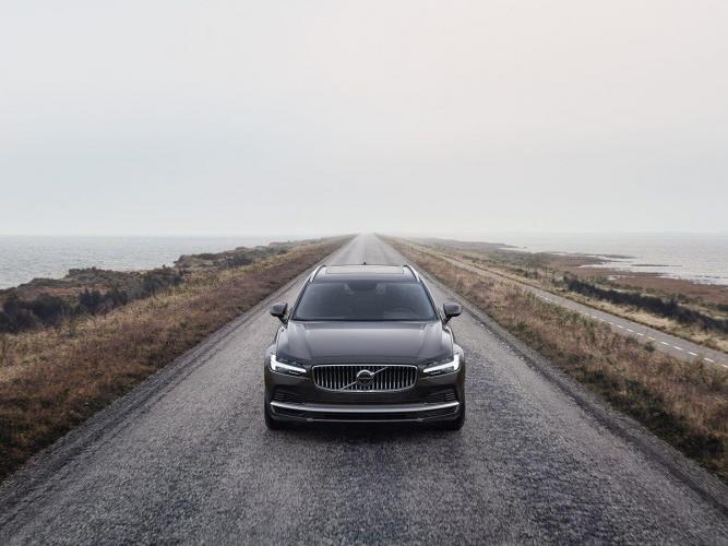 volvo-v90-recharge-moveco-5