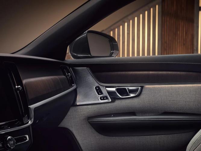 volvo-v90-recharge-moveco-6