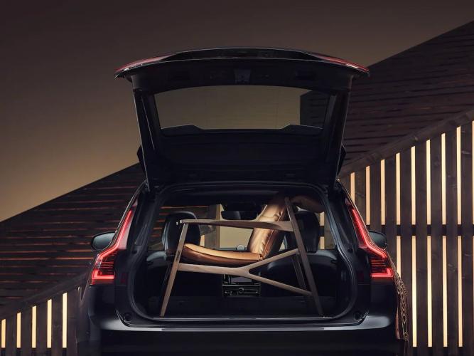 volvo-v90-recharge-moveco-8