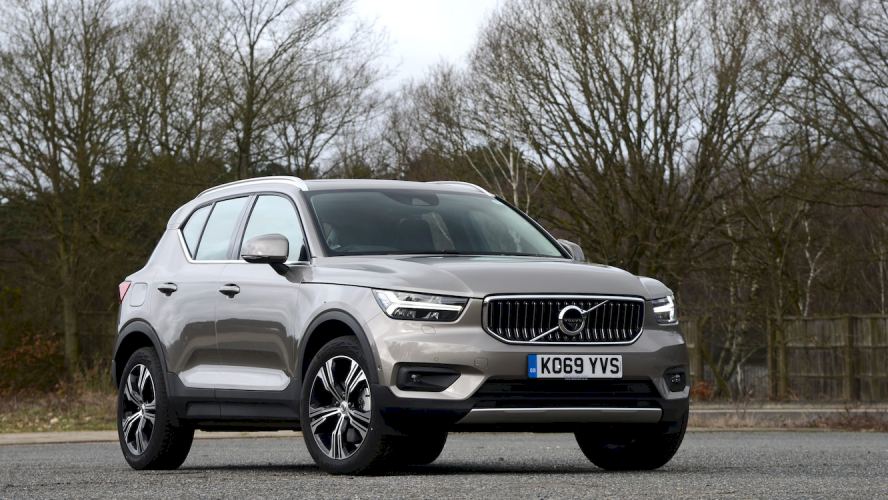 volvo-xc40-recharge-hibrido-enchufable-1-moveco