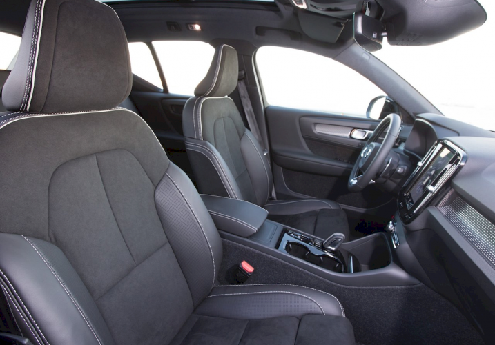 volvo-xc40-recharge-hibrido-enchufable-10-moveco