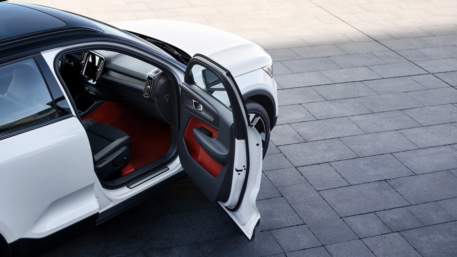 volvo-xc40-recharge-hibrido-enchufable-35-moveco