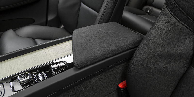 volvo-xc60-recharge-hibrido-enchufable-6-moveco