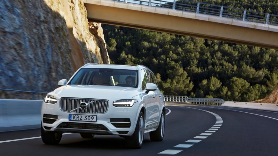 volvo-xc90-t8-recharge-awd-xc-90-02@2x
